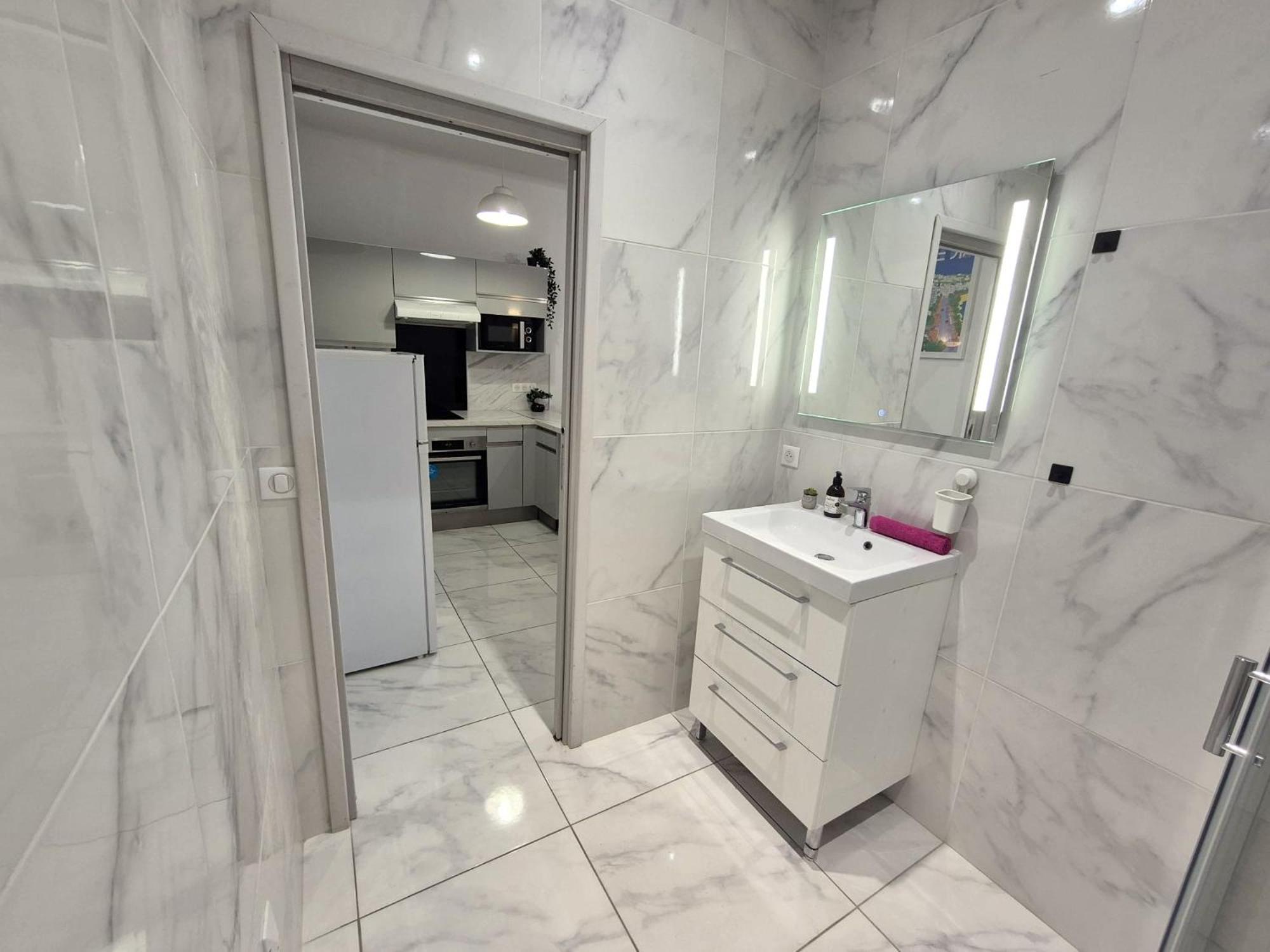 Studio Renove Au Centre Ville Nice Bagian luar foto