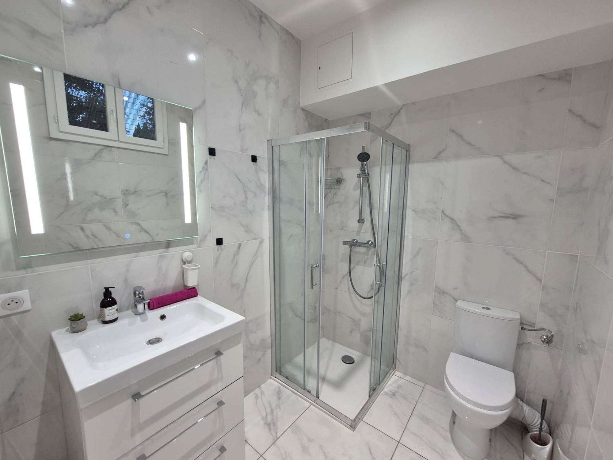 Studio Renove Au Centre Ville Nice Bagian luar foto